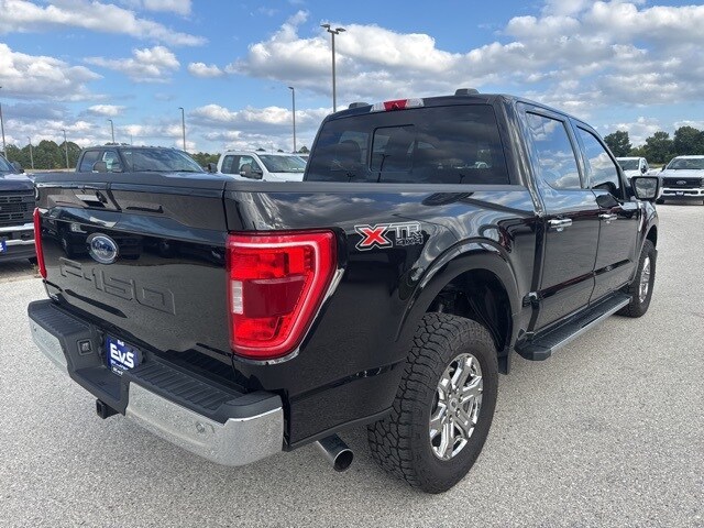 2021 Ford F-150 XLT photo 3