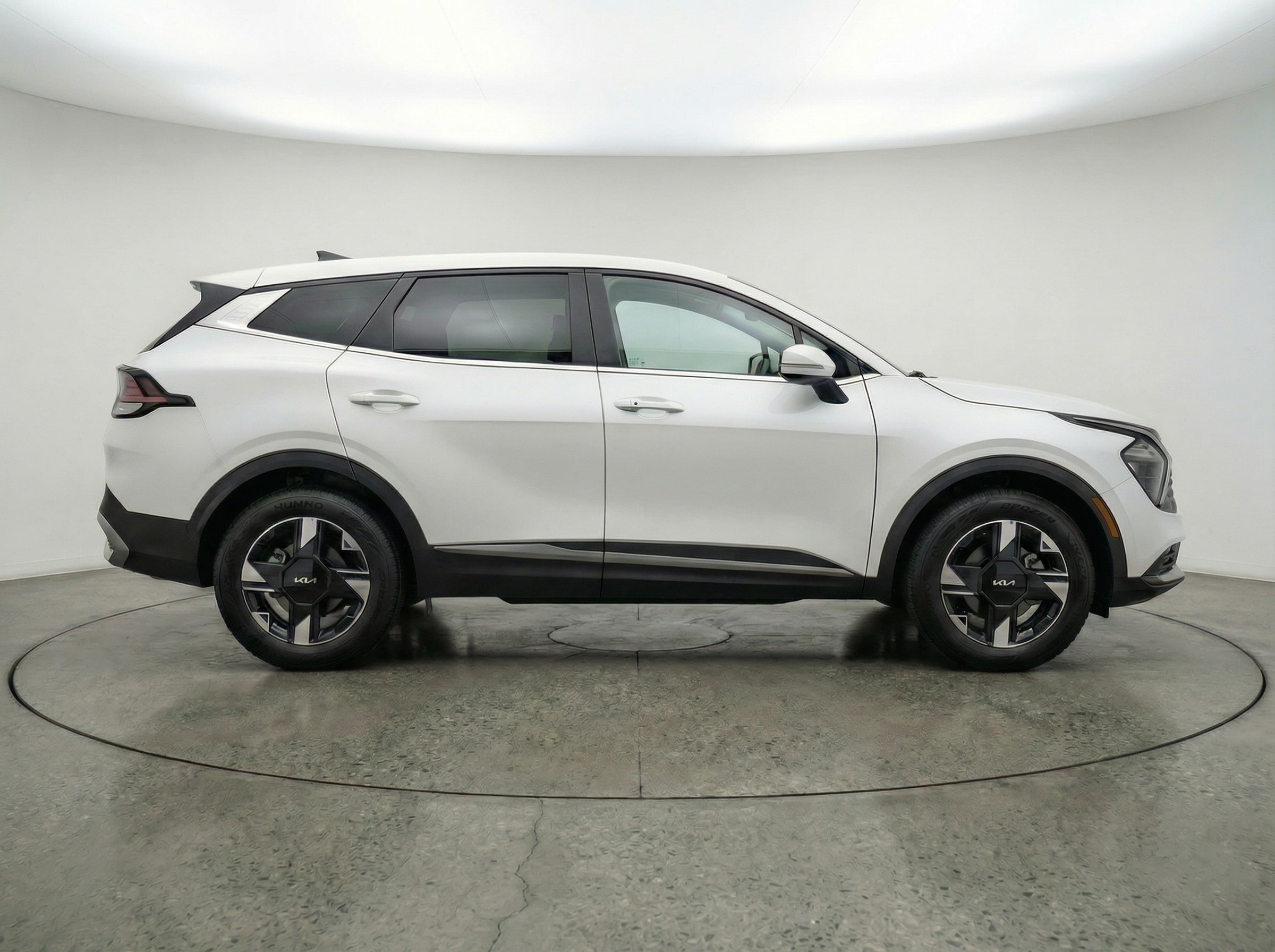 Thumbnail: 2026 Kia Sportage - 8