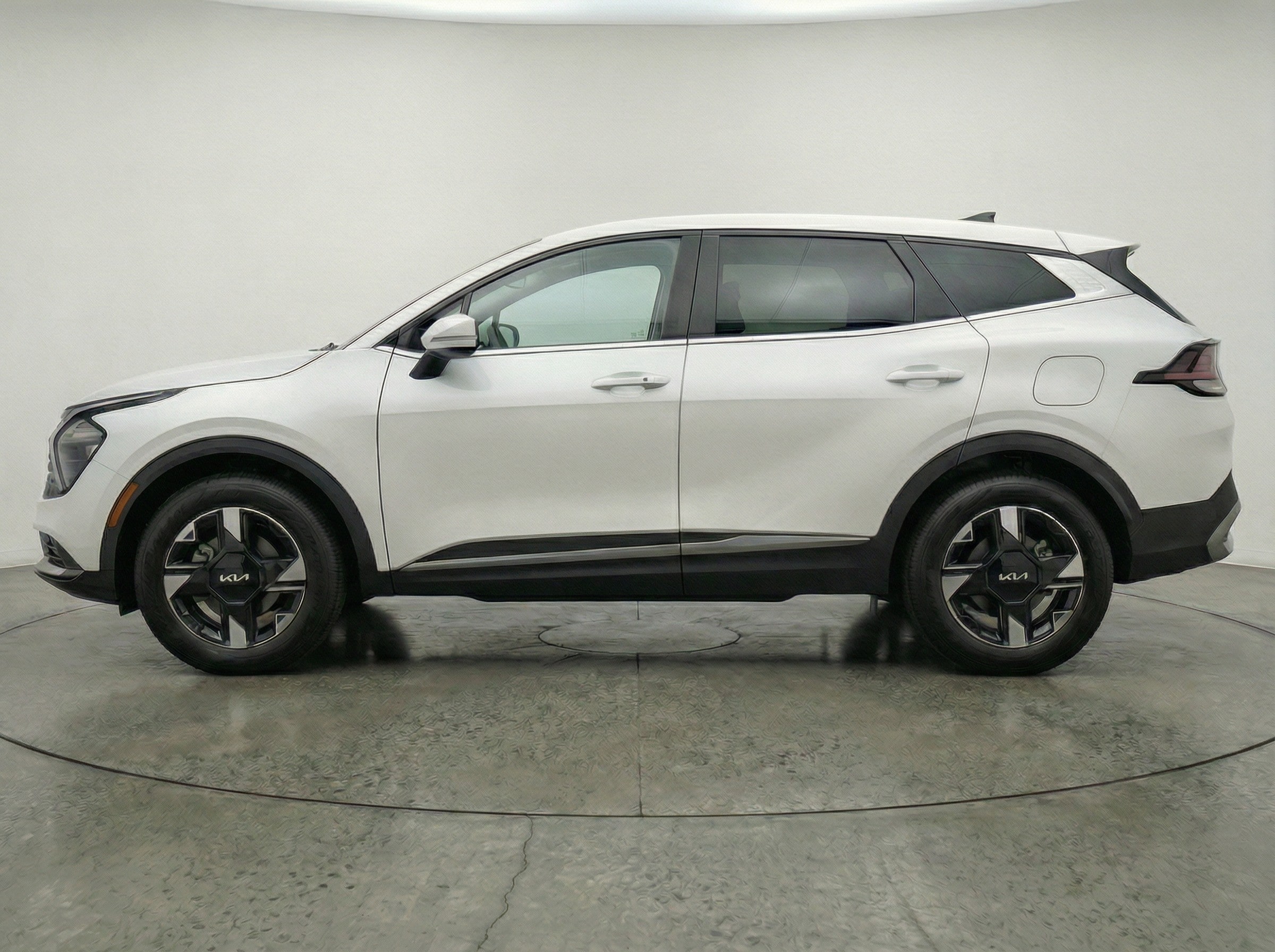 Thumbnail: 2026 Kia Sportage - 4