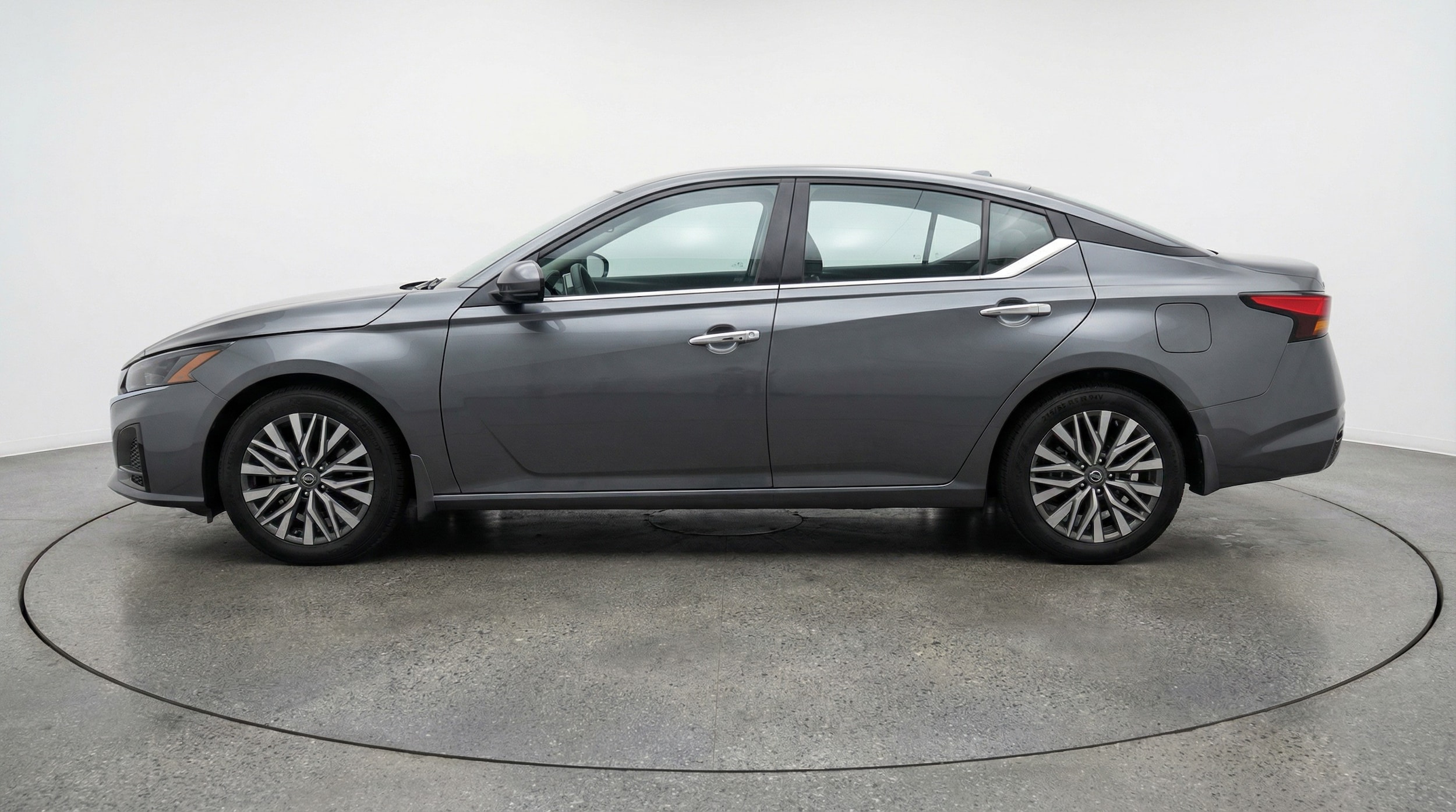 Thumbnail: 2025 Nissan Altima - 4