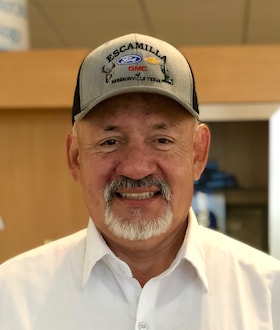 Staff member Robert Ramirez from ID_2d72f94e45b6