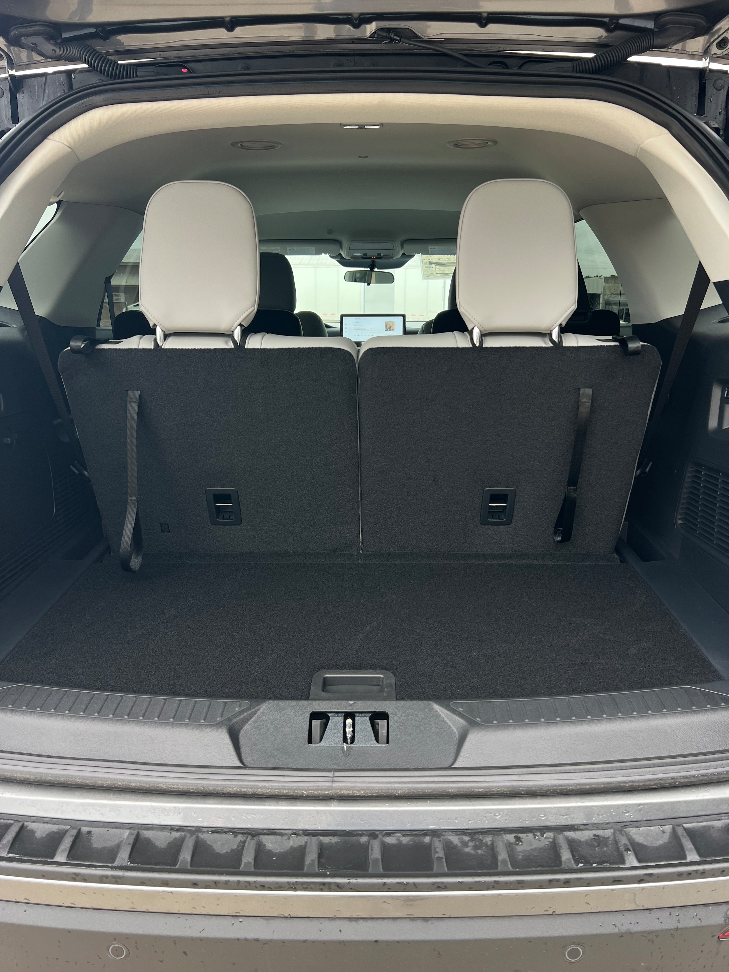 2026 Ford Explorer Active - Photo 8