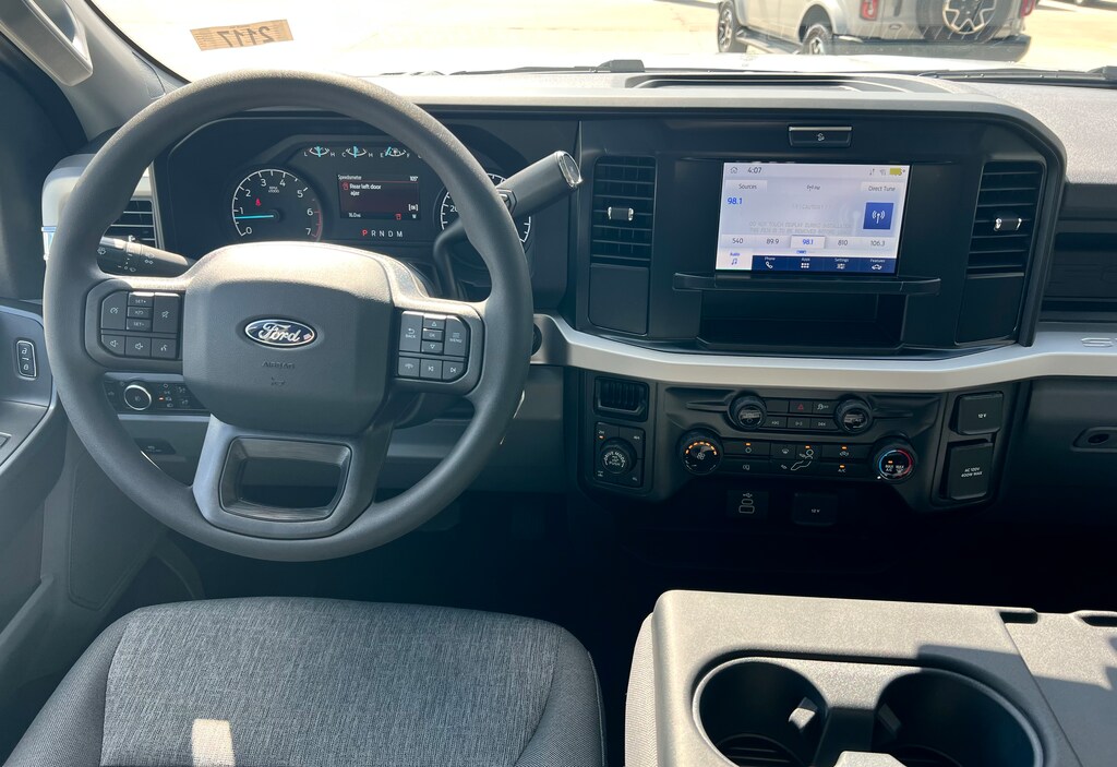 New 2027 Ford F-Series Sd F250 4X4 Crew/C TRUCK
