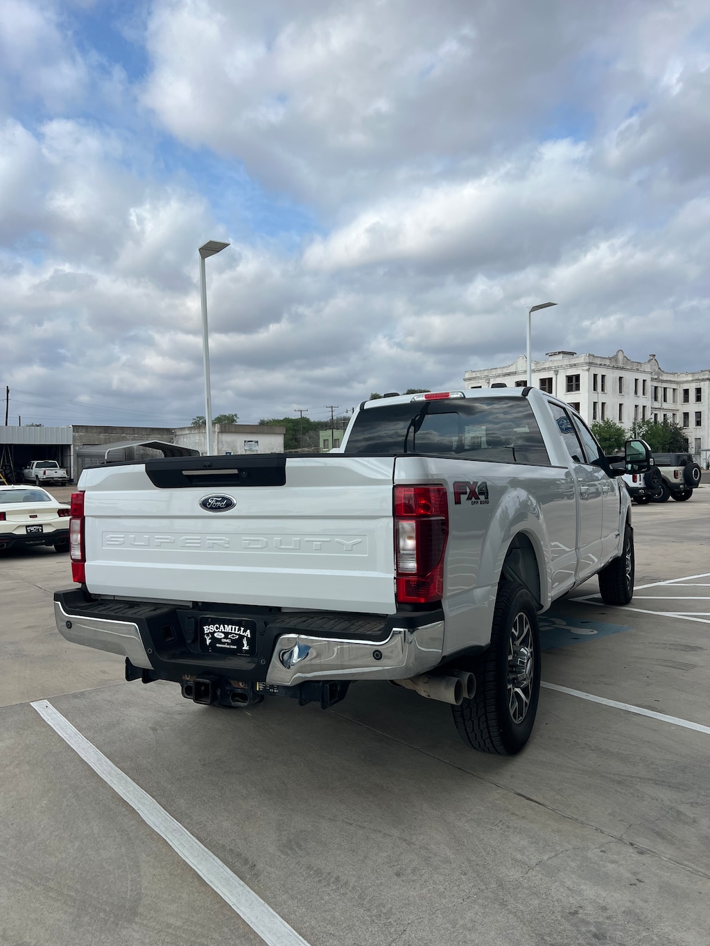 Used 2020 Ford Super Duty F-350 SRW Lariat Truck