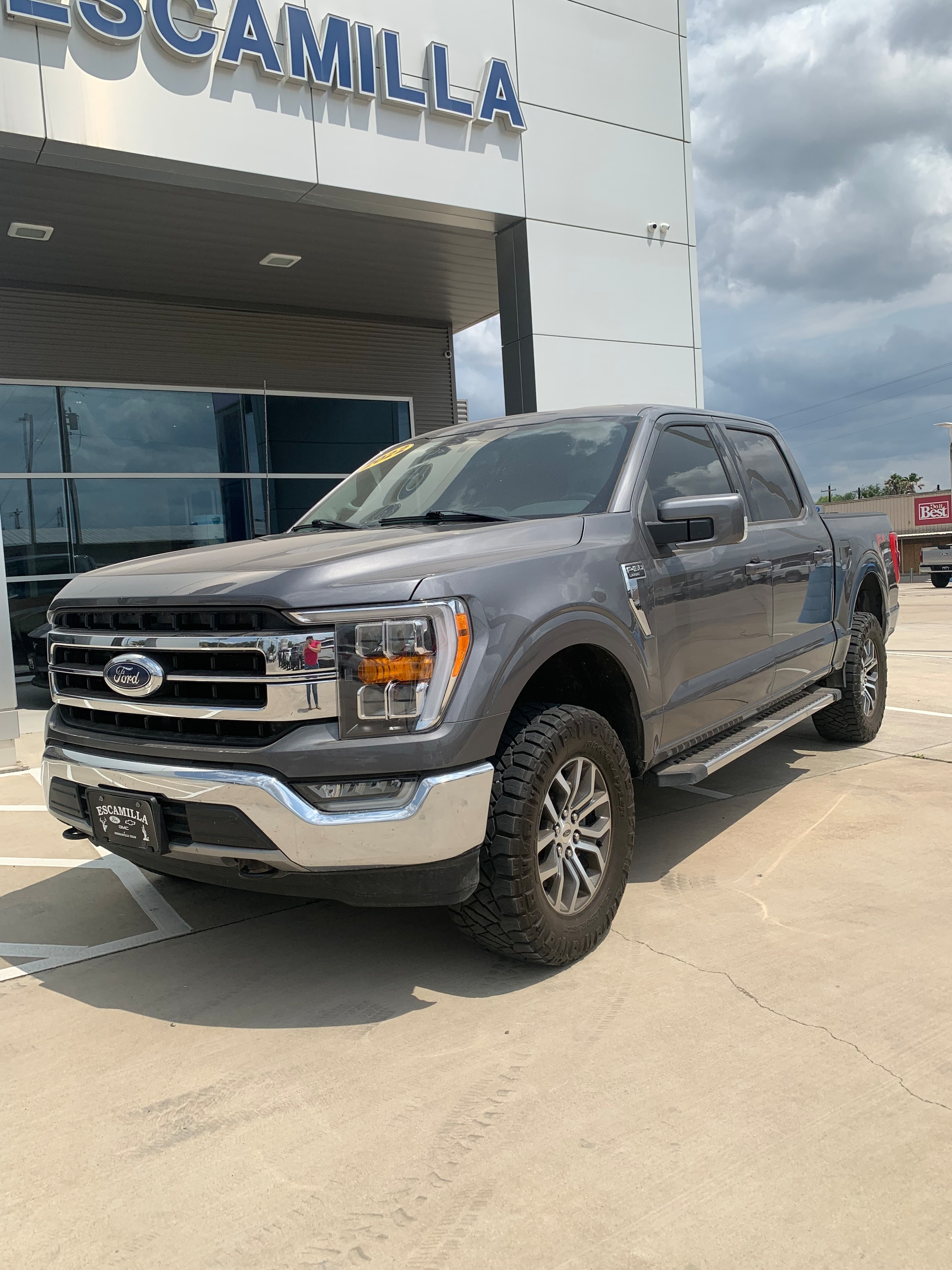 Used 2022 Ford F-150 Lariat with VIN 1FTFW1E54NFA67949 for sale in Hebbronville, TX
