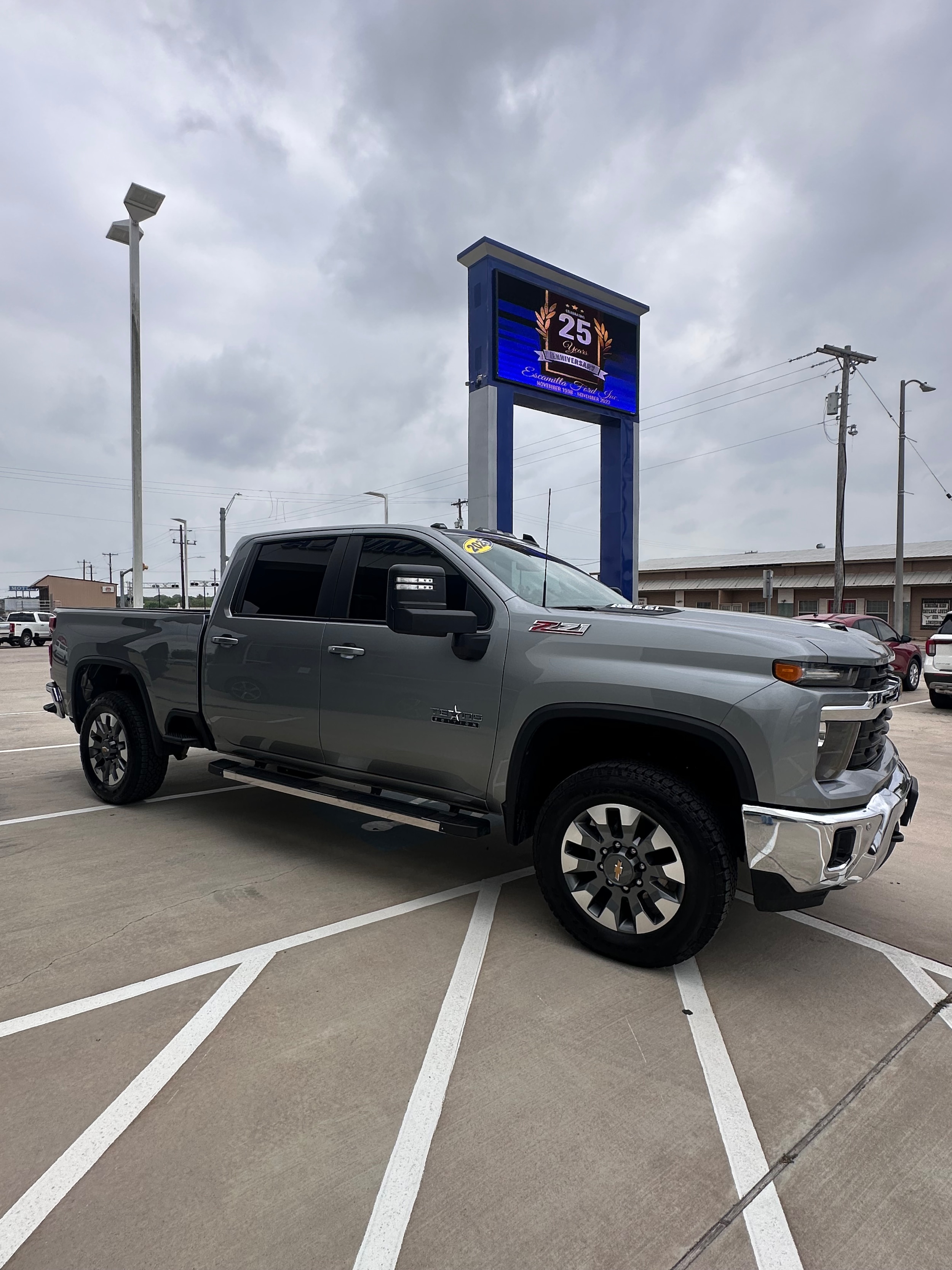 Used 2025 Chevrolet Silverado 2500HD LT with VIN 2GC4KNE76S1149308 for sale in Hebbronville, TX
