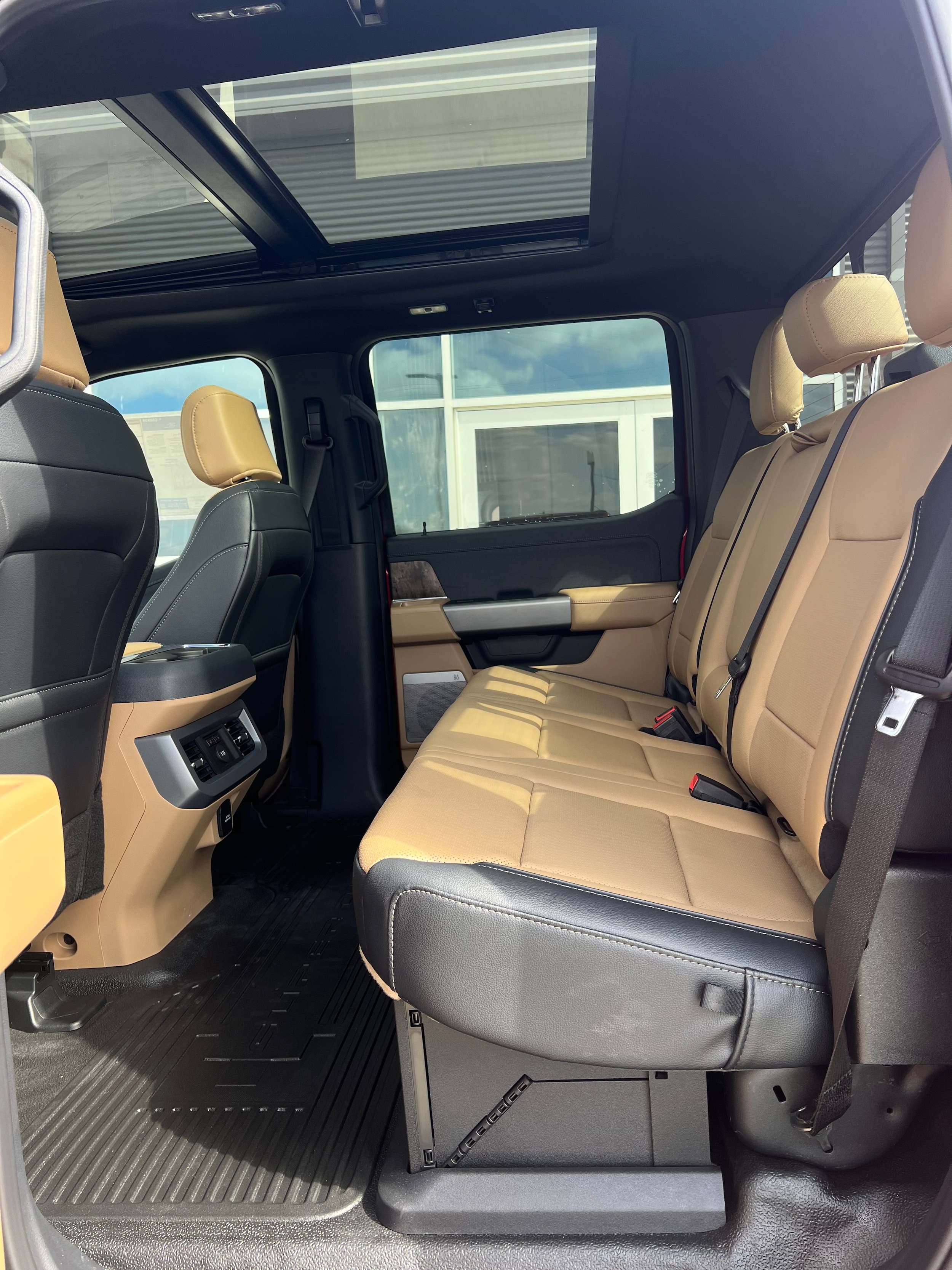 2026 Ford F-350 Super Duty Lariat - Photo 9