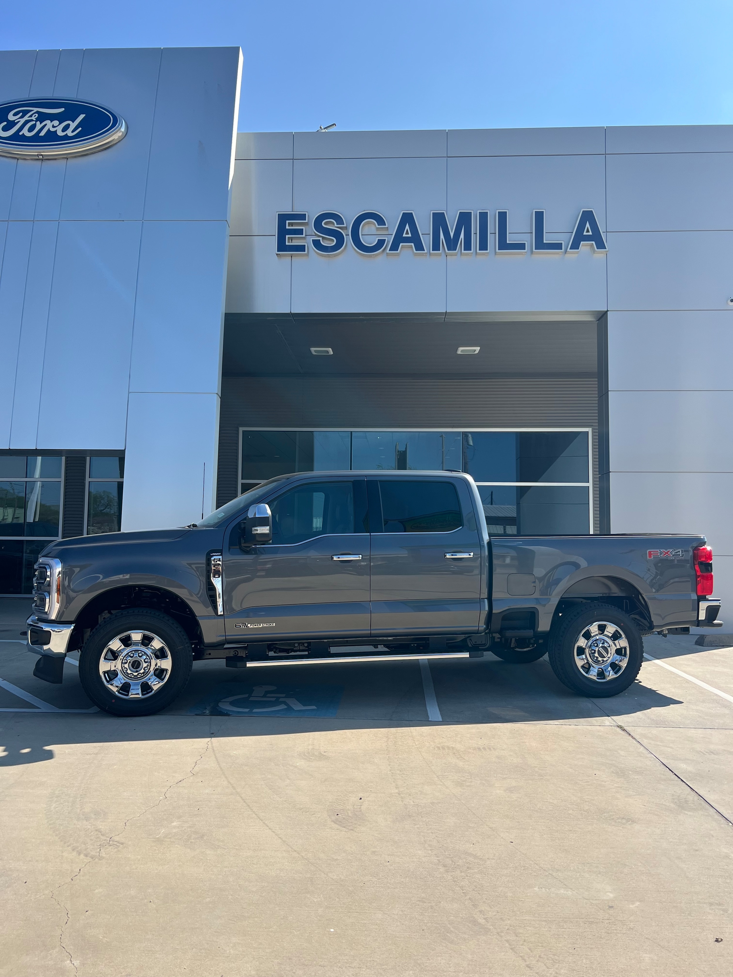 2026 Ford F-250 Super Duty Lariat's photo