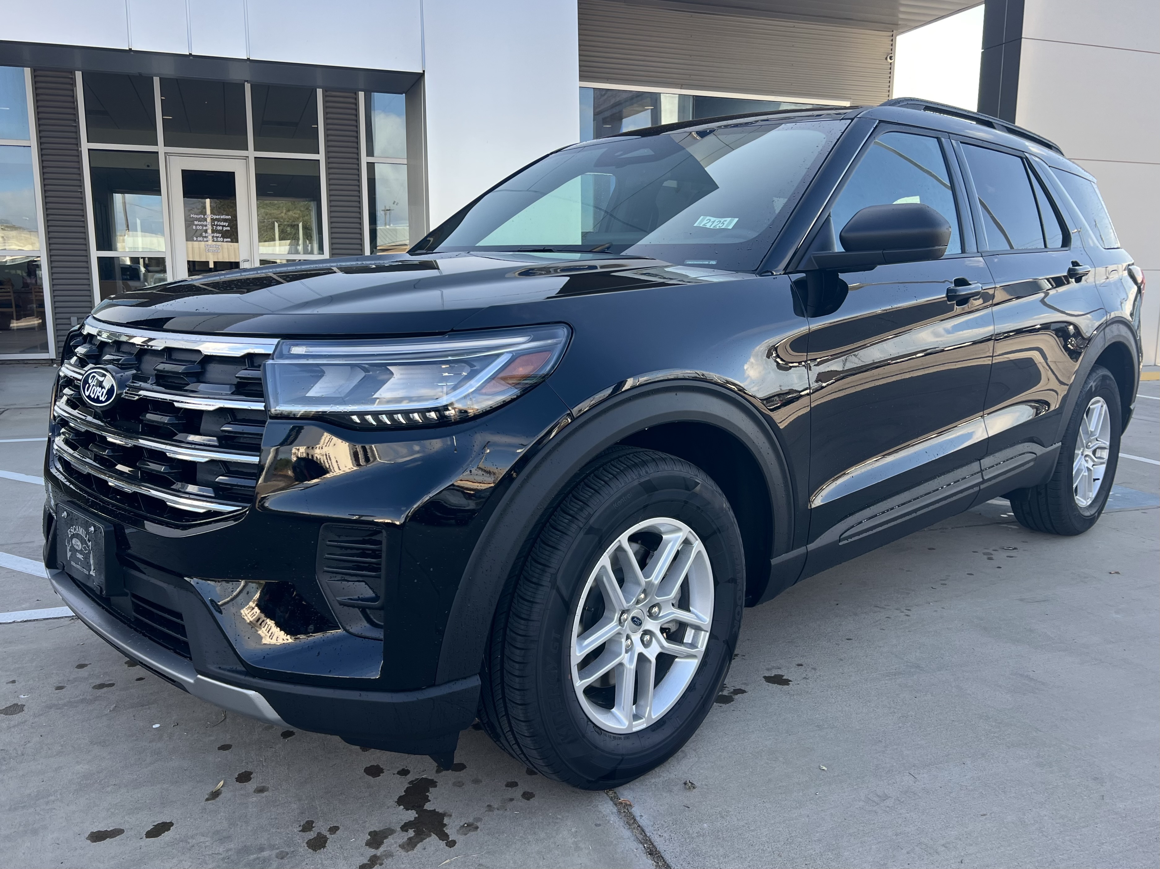 2027 Ford Explorer Active SUV