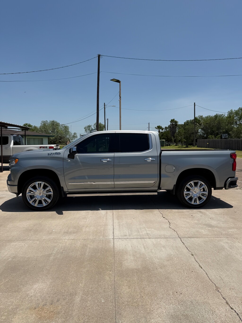 Used 2022 Chevrolet Silverado 2500HD High Country 4WD Crew Cab 159 High Country