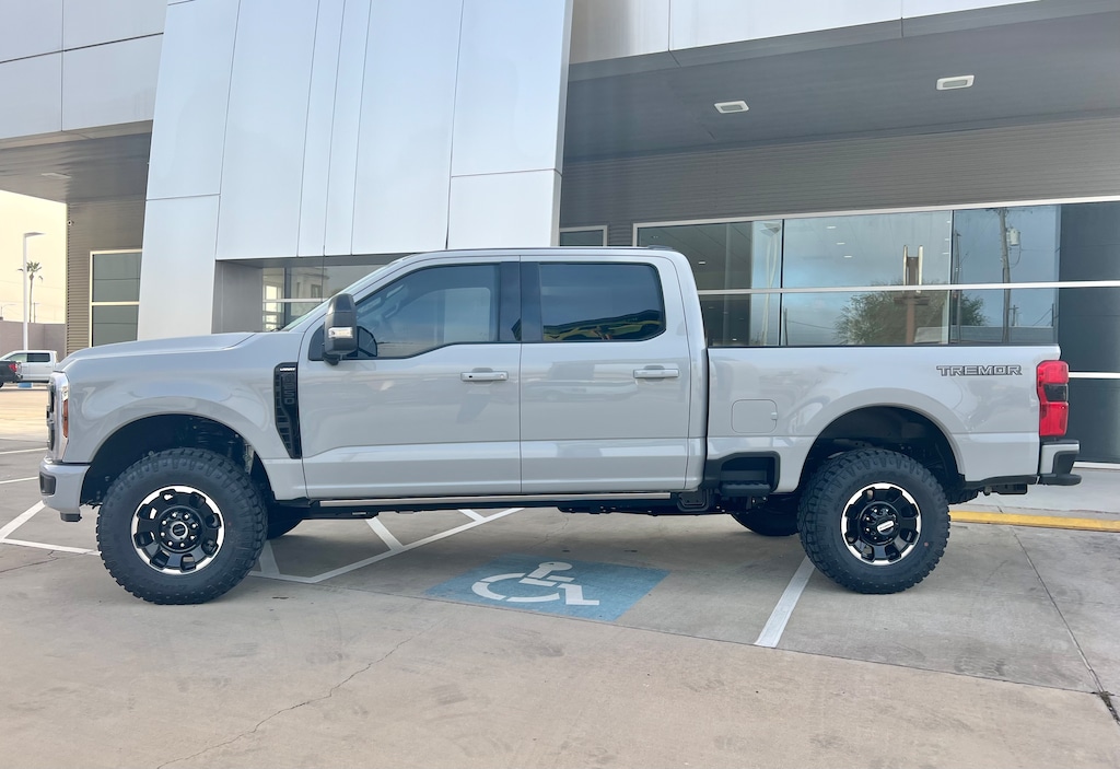 New 2026 Ford Super Duty F-250® Lariat® TRUCK