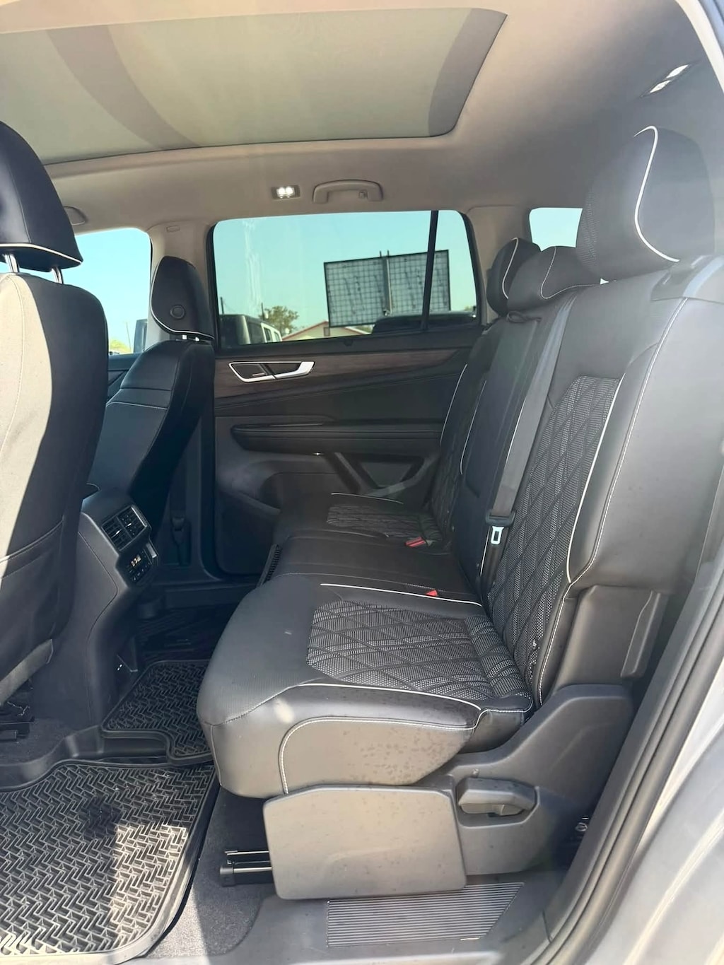 Used 2026 Volkswagen Atlas 2.0T SEL Premium R-Line 2.0T SEL Premium R-Line 4MOTION