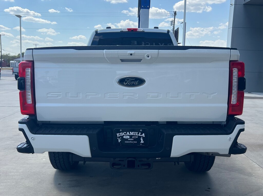 New 2026 Ford Super Duty F-350® Lariat® TRUCK