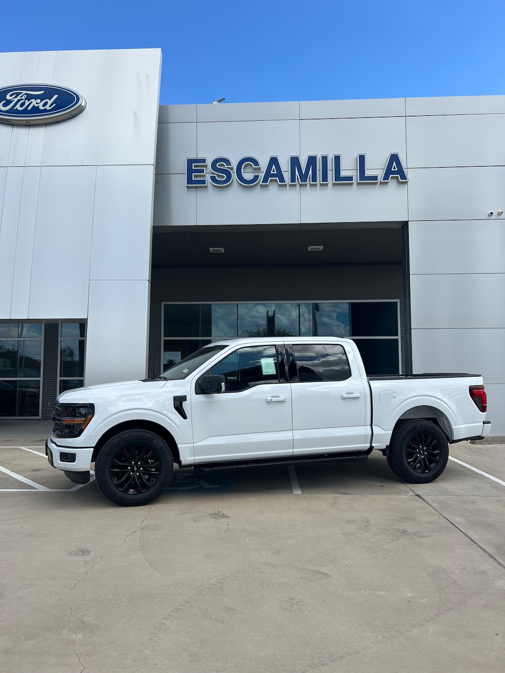 New 2025 Ford F-150 XLT TRUCK