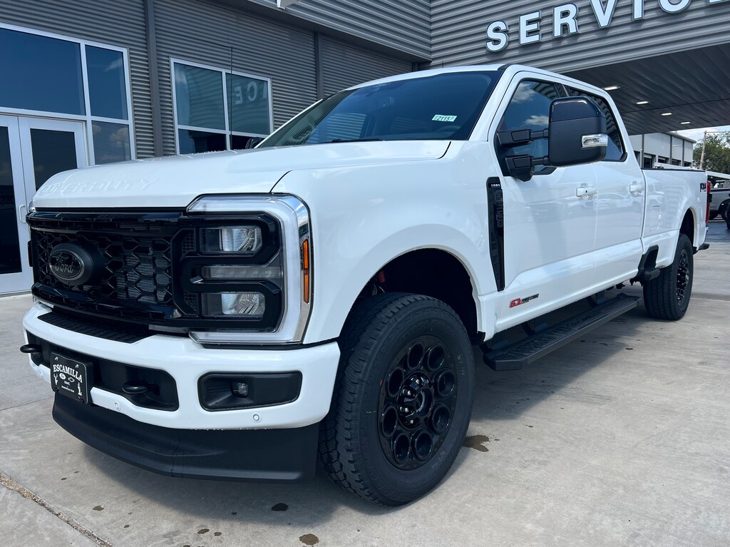 New 2026 Ford Super Duty F-350® Lariat® TRUCK