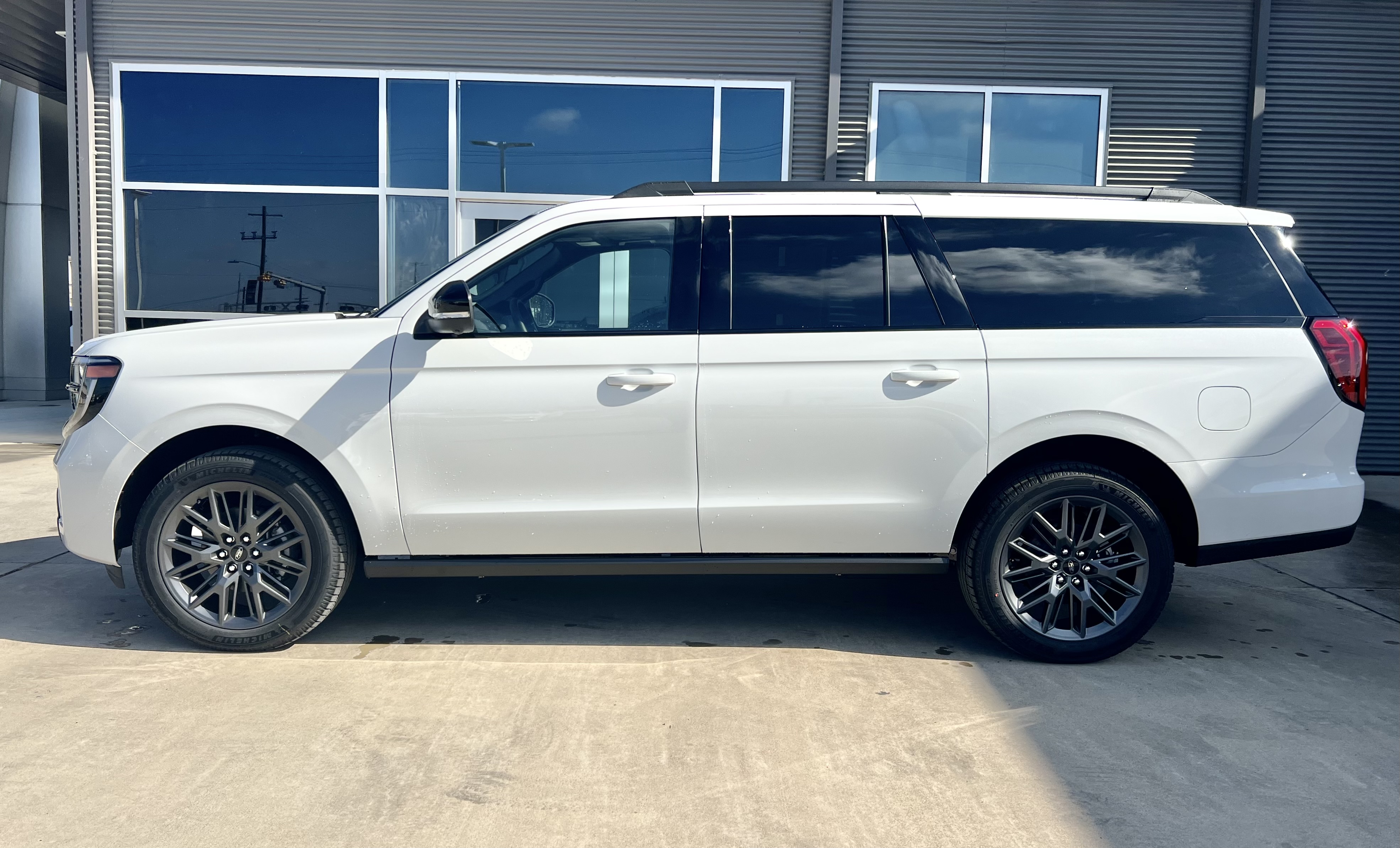 New 2027 Ford Expedition MAX Platinum SUV