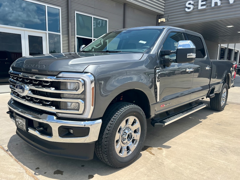 New 2026 Ford Super Duty F-350® Lariat® TRUCK