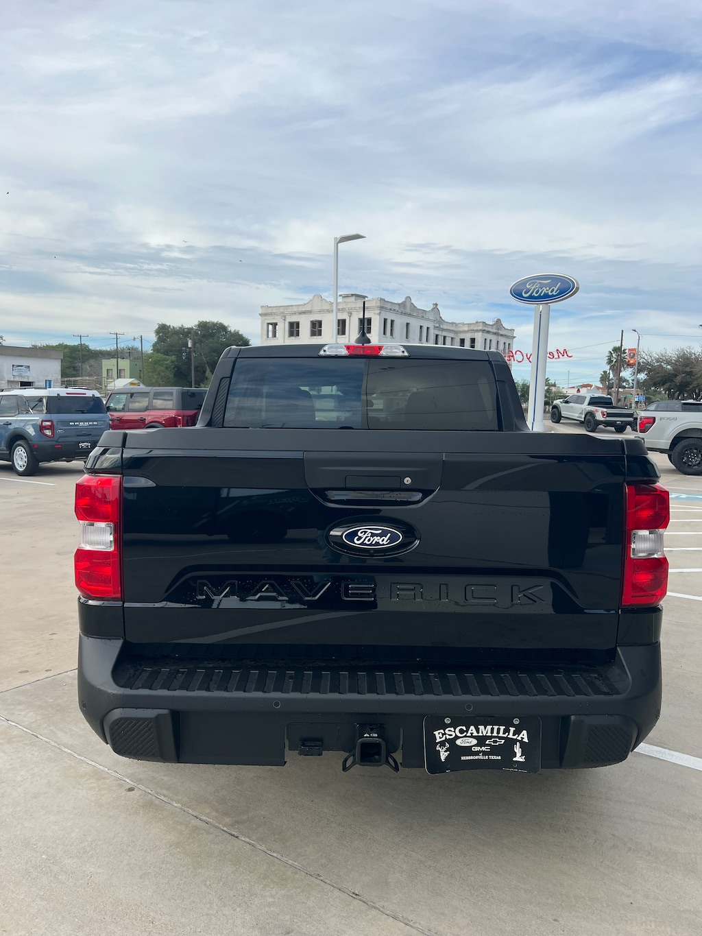 New 2025 Ford Maverick XL TRUCK