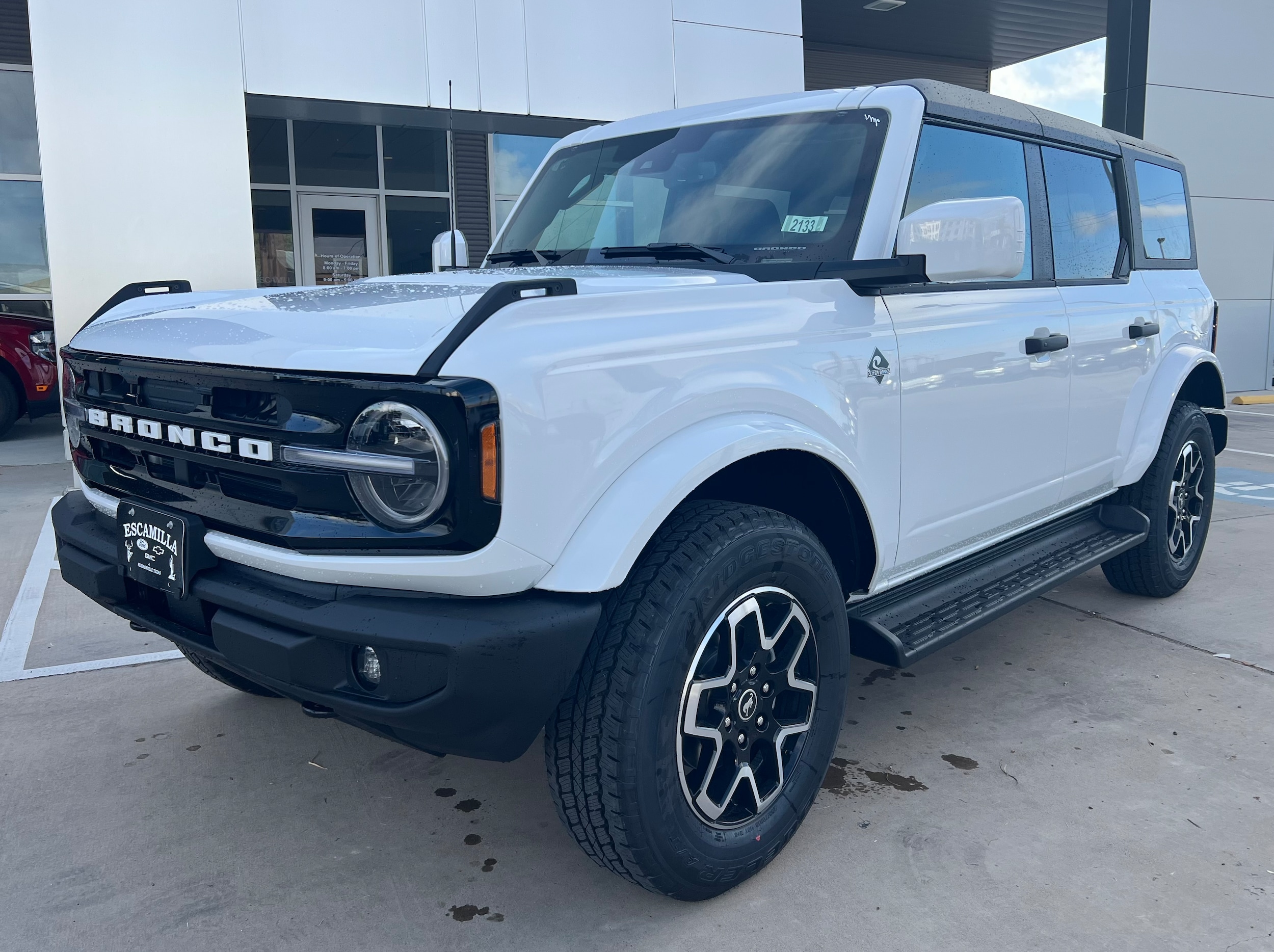 2026 Ford Bronco 4-Door Outer Banks