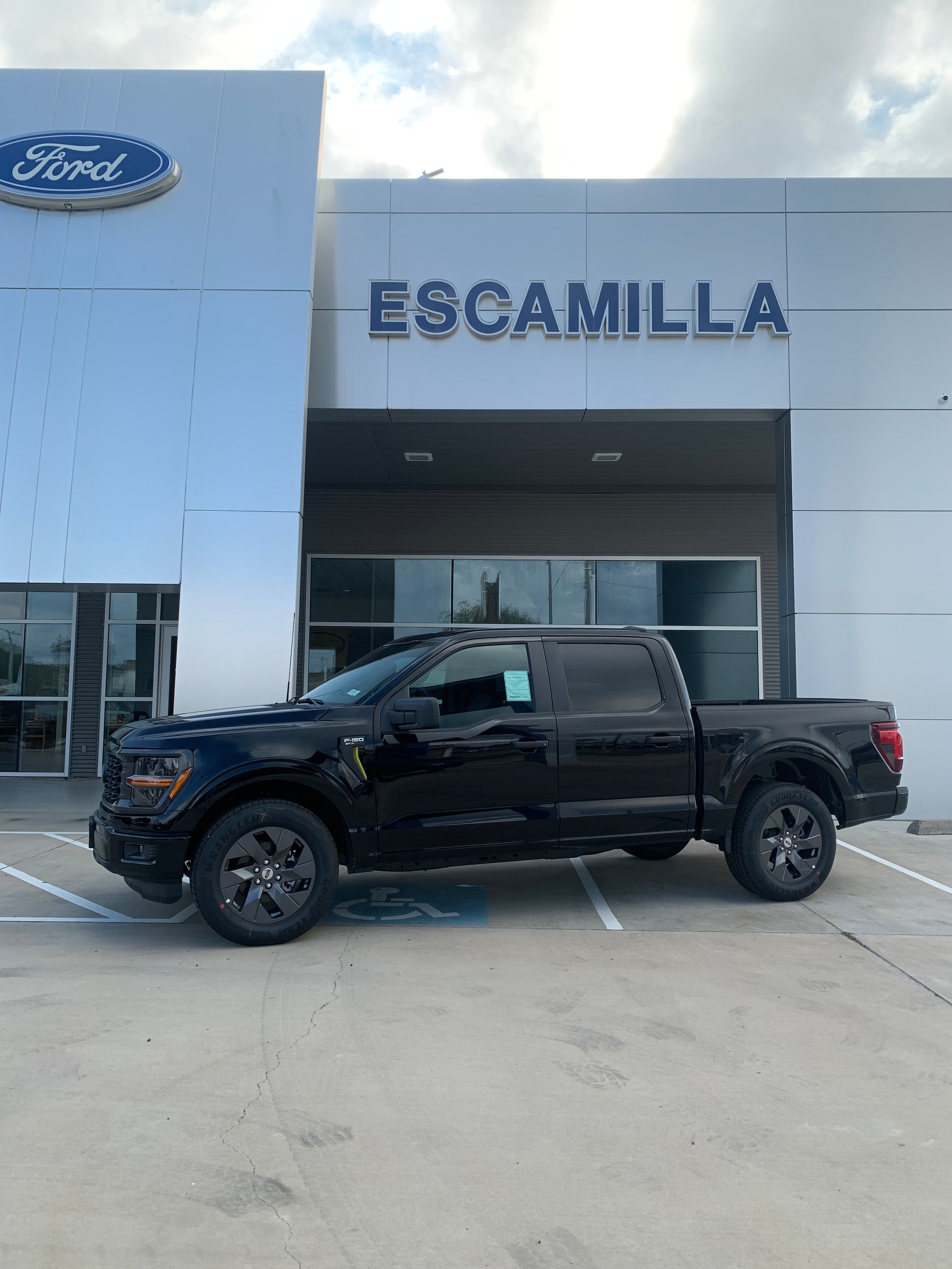 2025 Ford F-150 STX