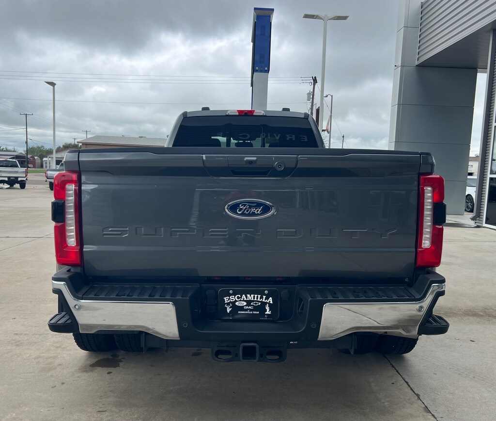 New 2026 Ford Super Duty F-350® Lariat® TRUCK