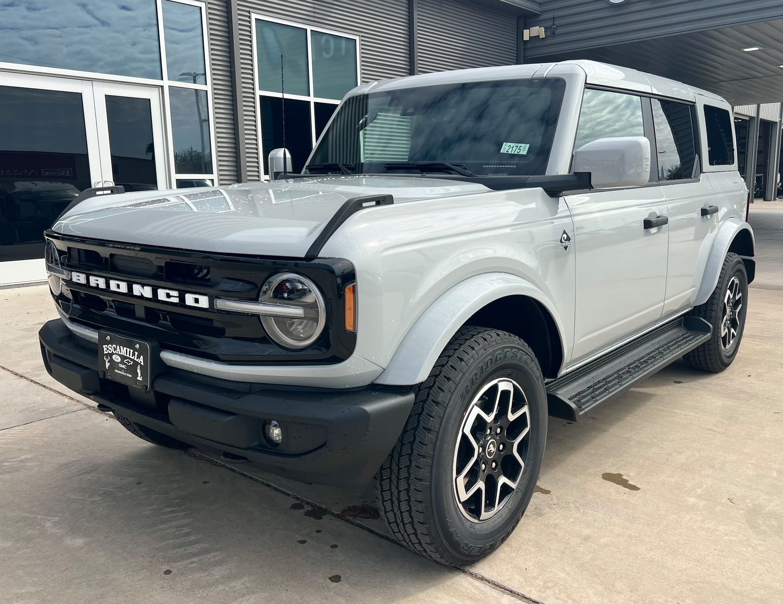 2026 Ford Bronco 4-Door Outer Banks