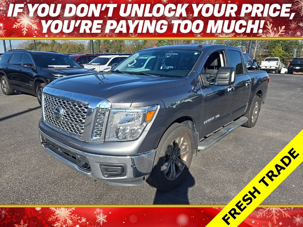 2019 Nissan Titan SV's photo