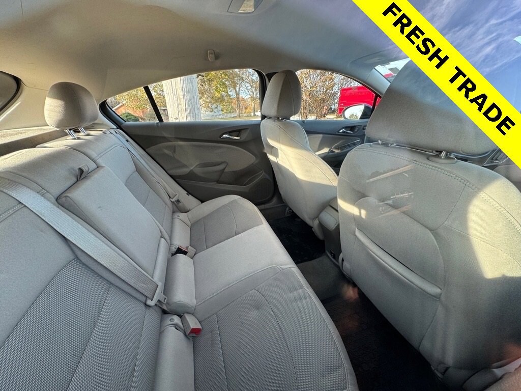 Used 2018 Chevrolet Cruze LT Car