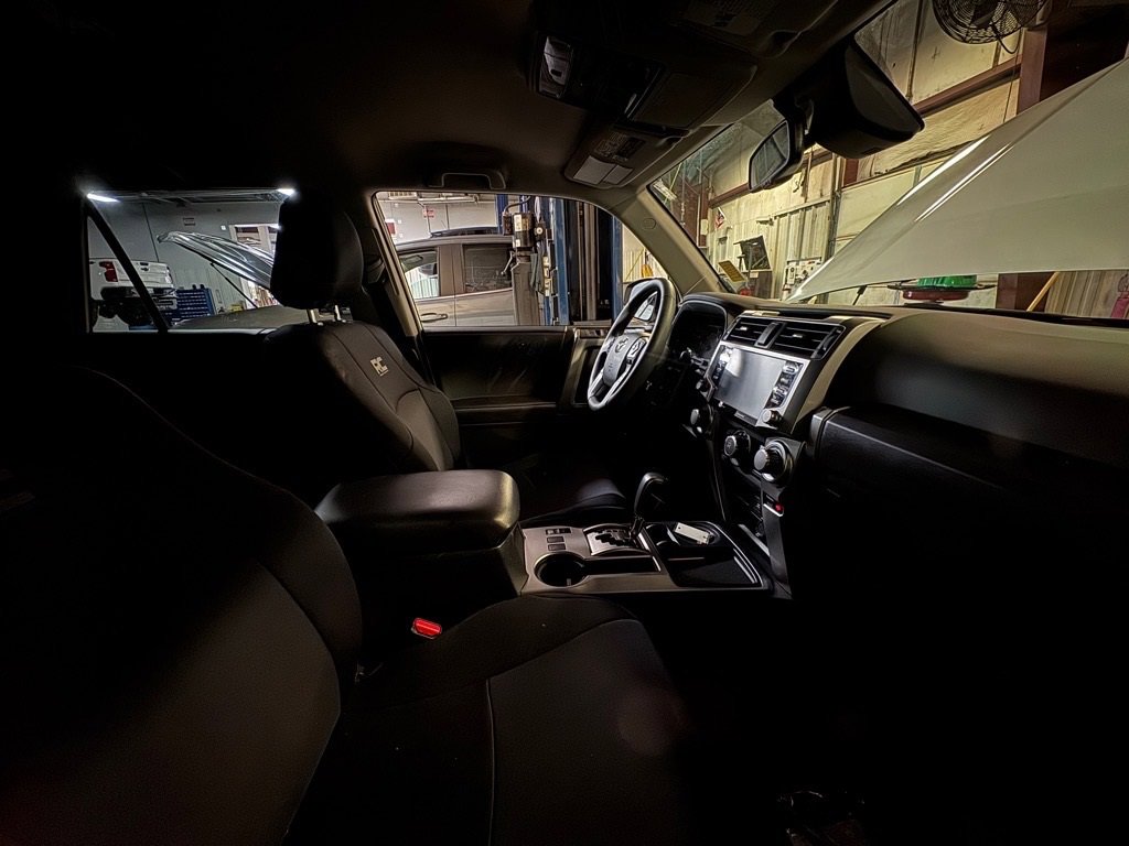 2023 Toyota 4Runner SR5 photo 2