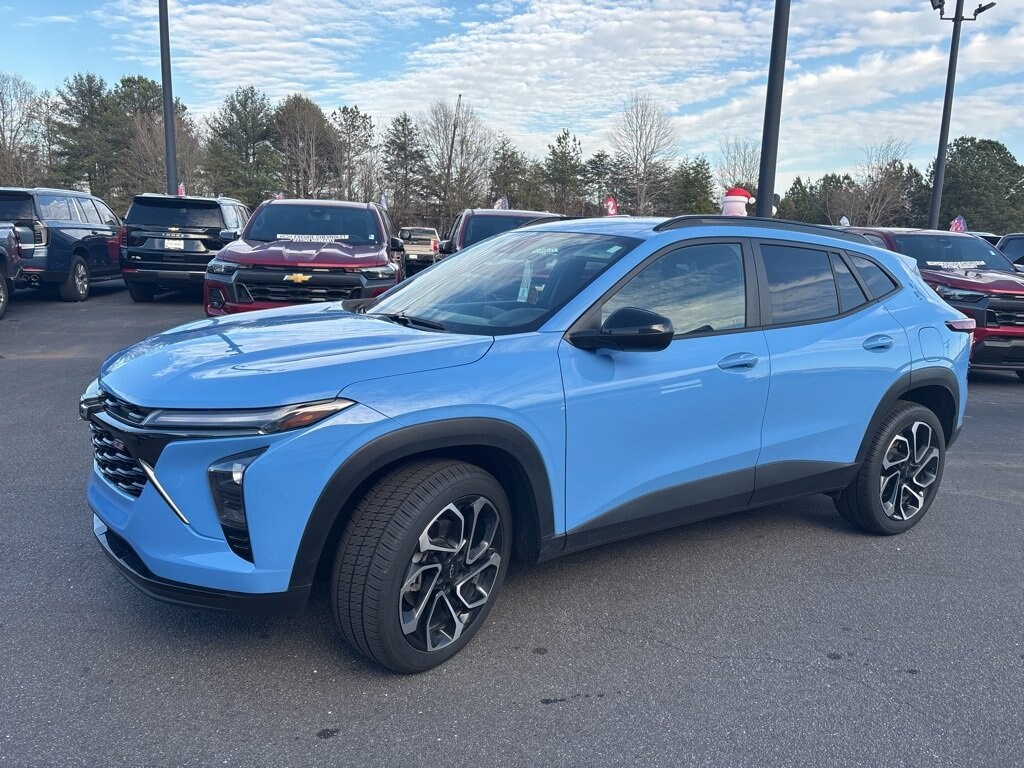 Used 2024 Chevrolet Trax 2RS SUV