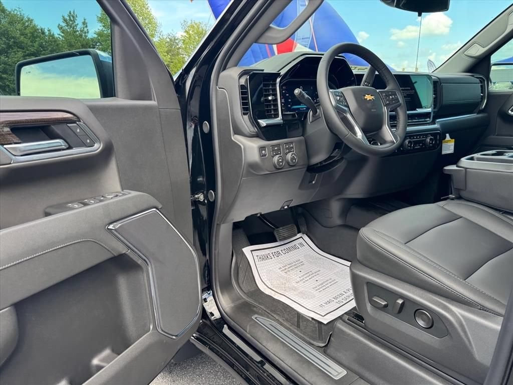 2026 Chevrolet Silverado 1500 LT - Photo 11