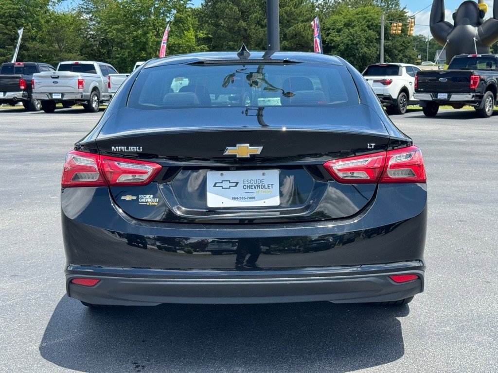 2022 Chevrolet Malibu 1LT photo 4