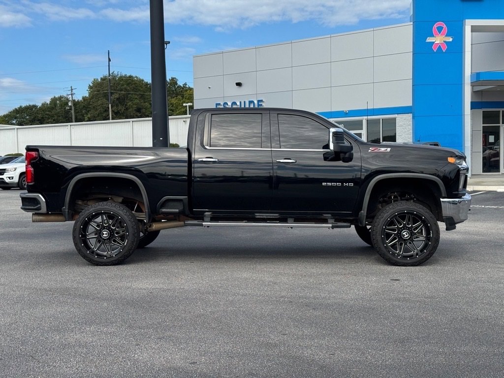 2020 Chevrolet Silverado 2500HD LTZ photo 2