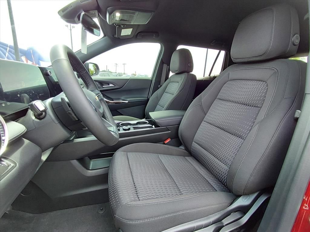 2026 Chevrolet Equinox LT - Photo 11