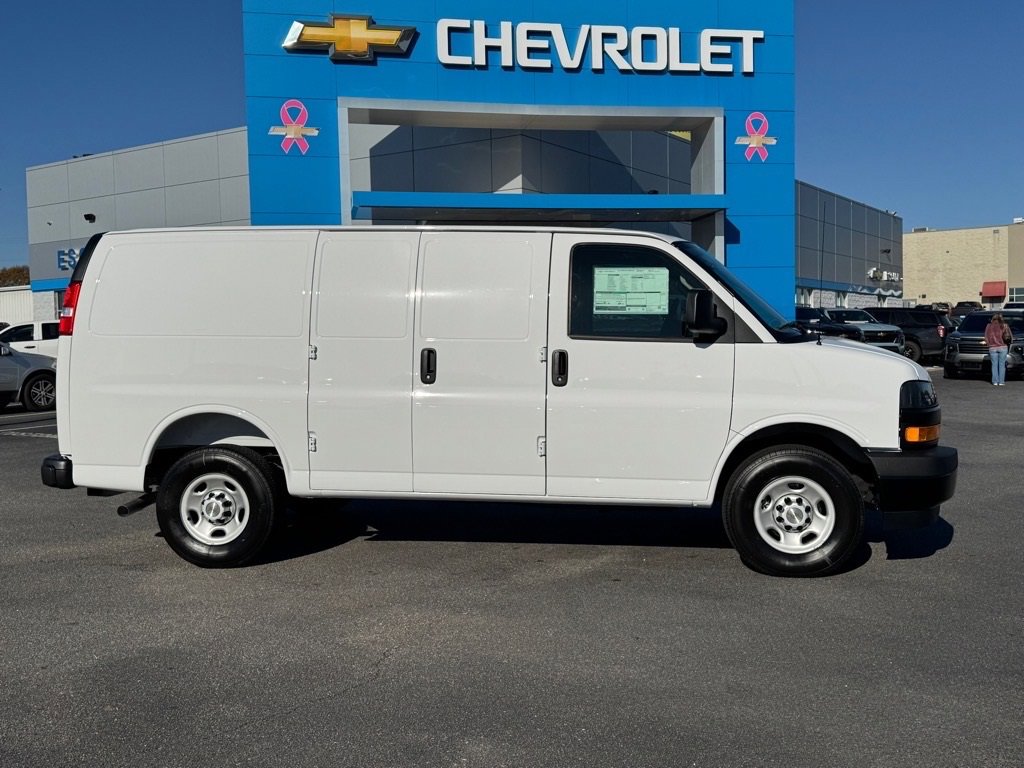 2025 Chevrolet Express Cargo 2500 Van photo 2
