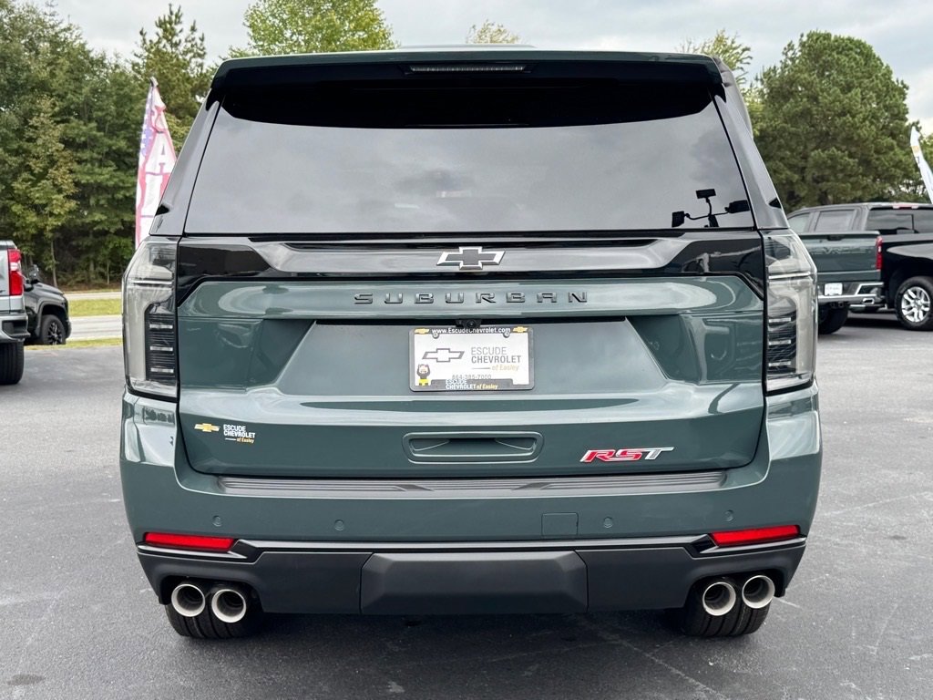 2026 Chevrolet Suburban RST photo 4