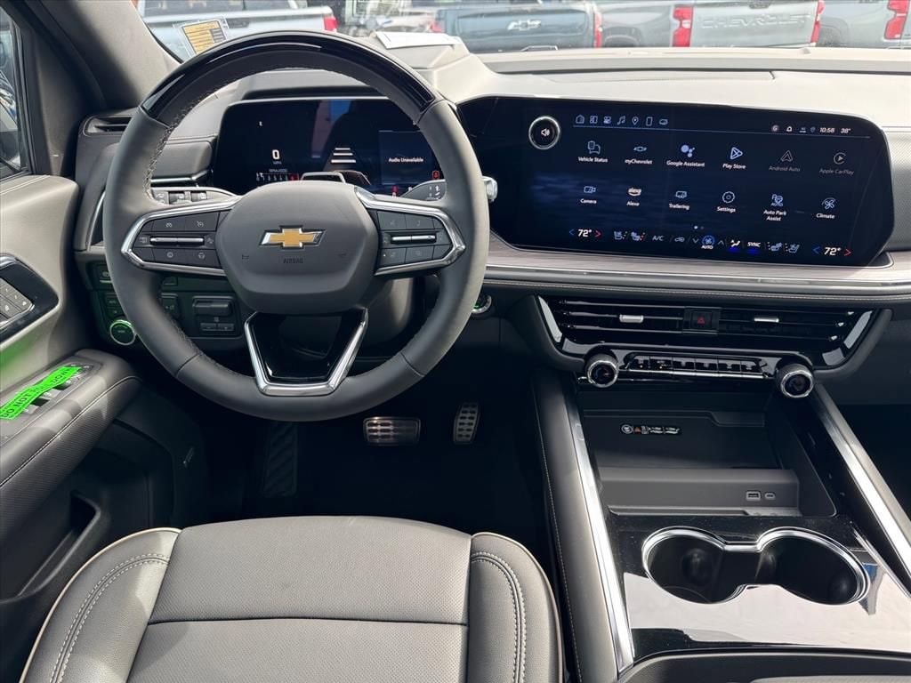 2025 Chevrolet Suburban Premier - Photo 12