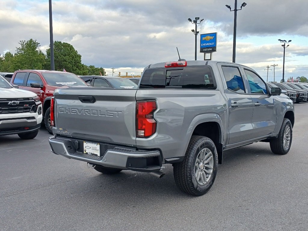 2026 Chevrolet Colorado LT photo 3