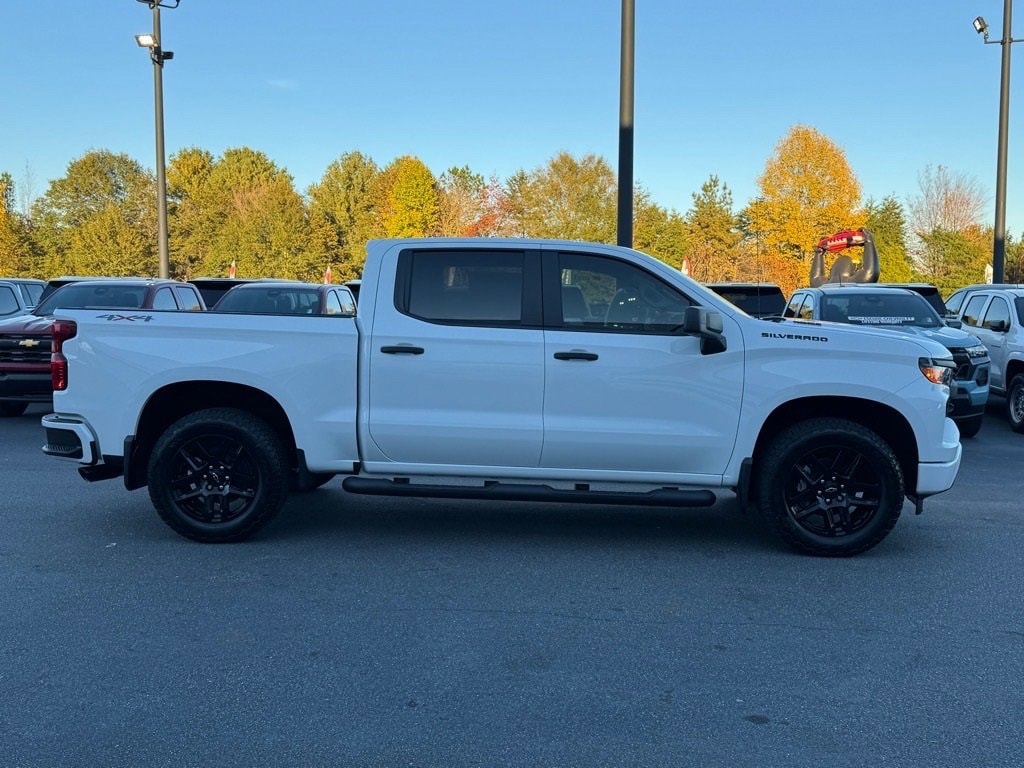 New 2026 Chevrolet Silverado 1500 Custom Truck