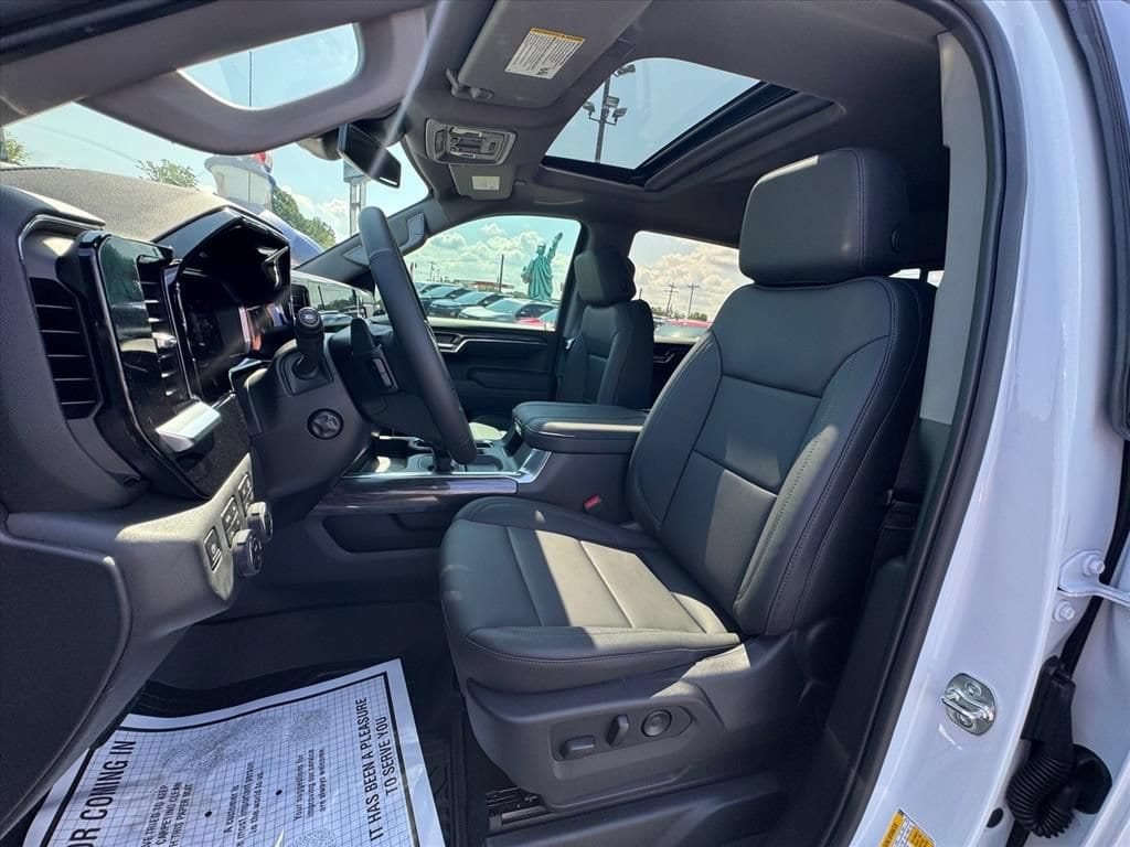 2026 Chevrolet Silverado 1500 LTZ - Photo 15