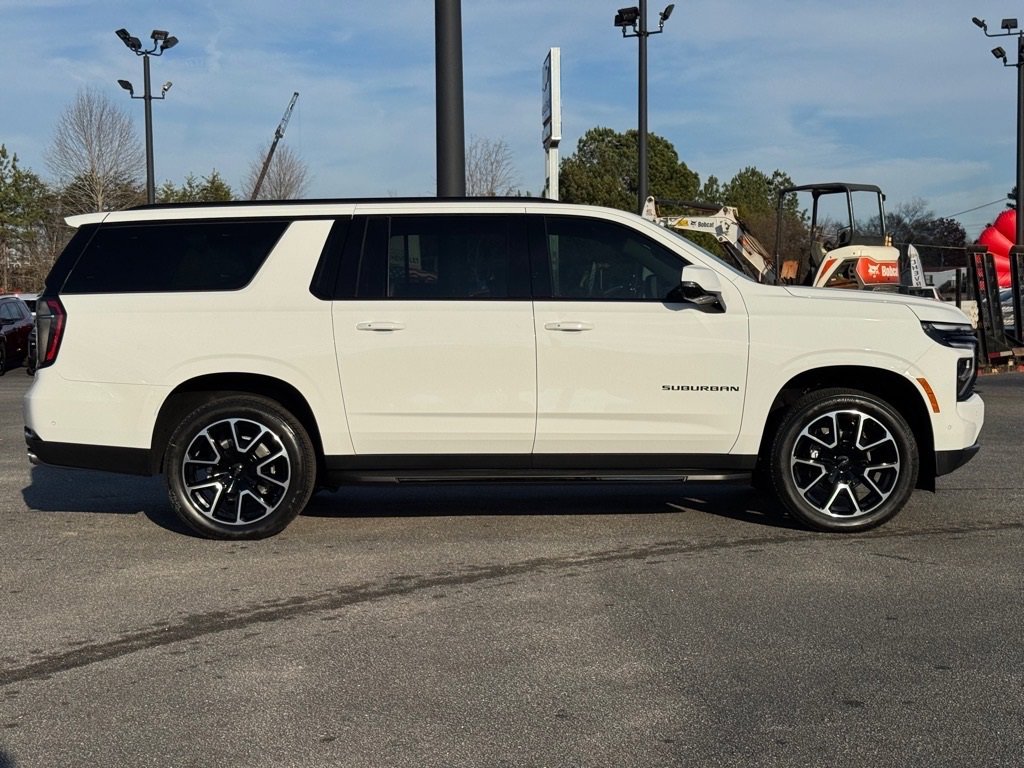 2026 Chevrolet Suburban RST photo 2