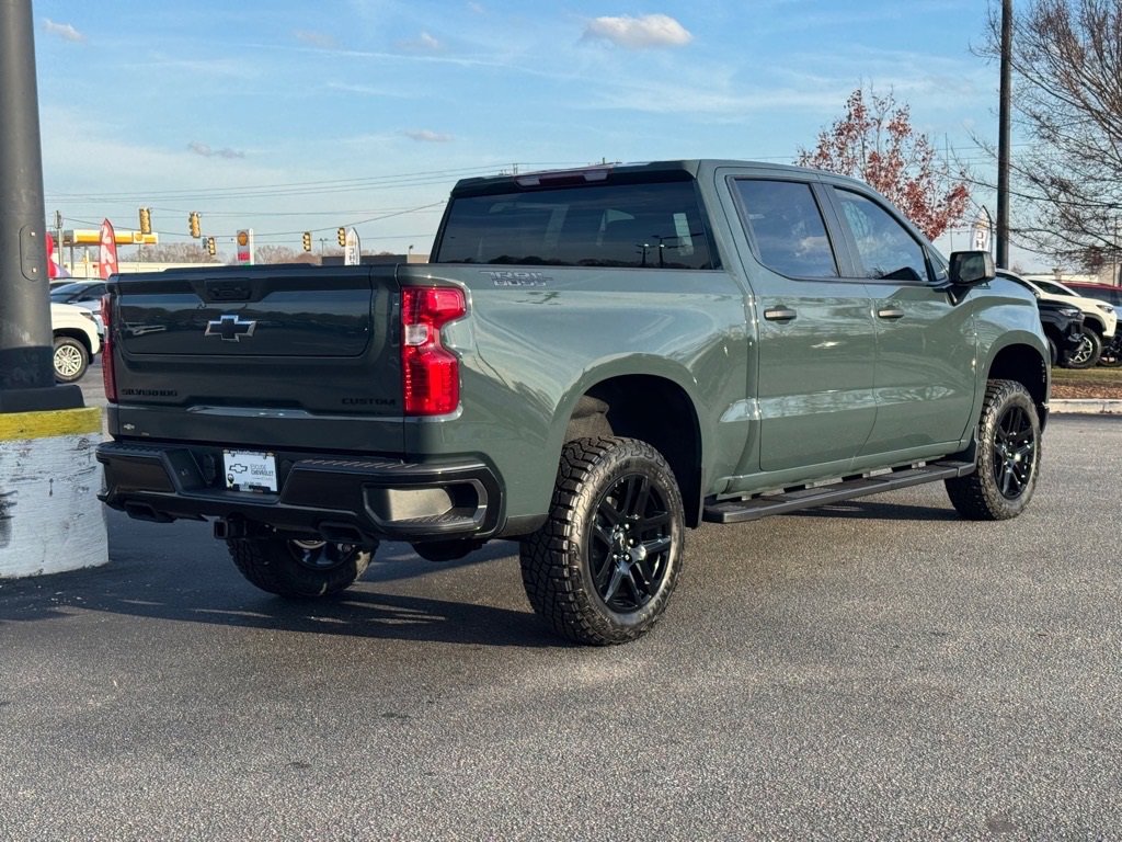 2026 Chevrolet Silverado 1500 Custom Trail Boss photo 3