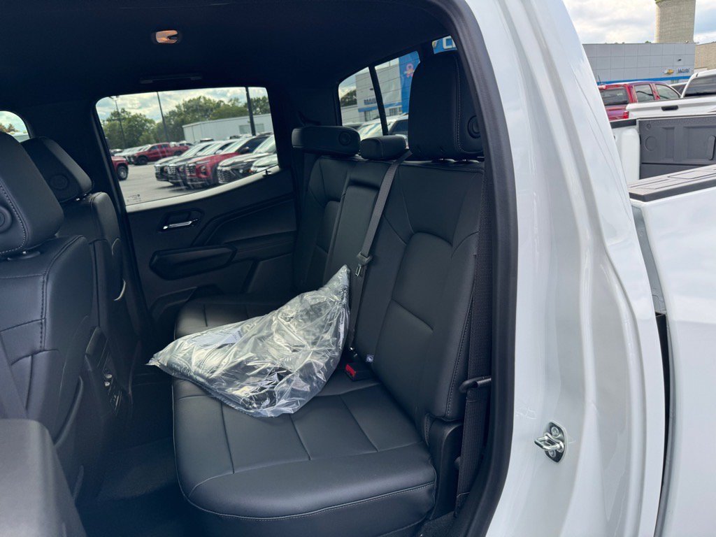 2026 Chevrolet Colorado LT - Photo 10