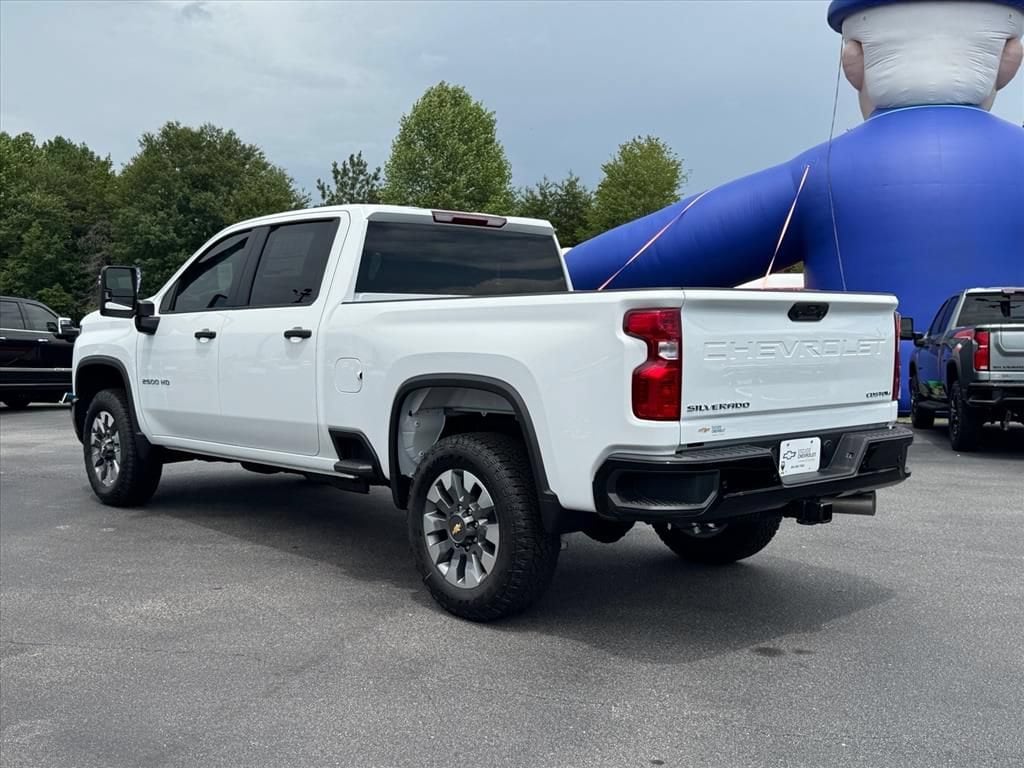 2026 Chevrolet Silverado 2500 HD Custom - Photo 5