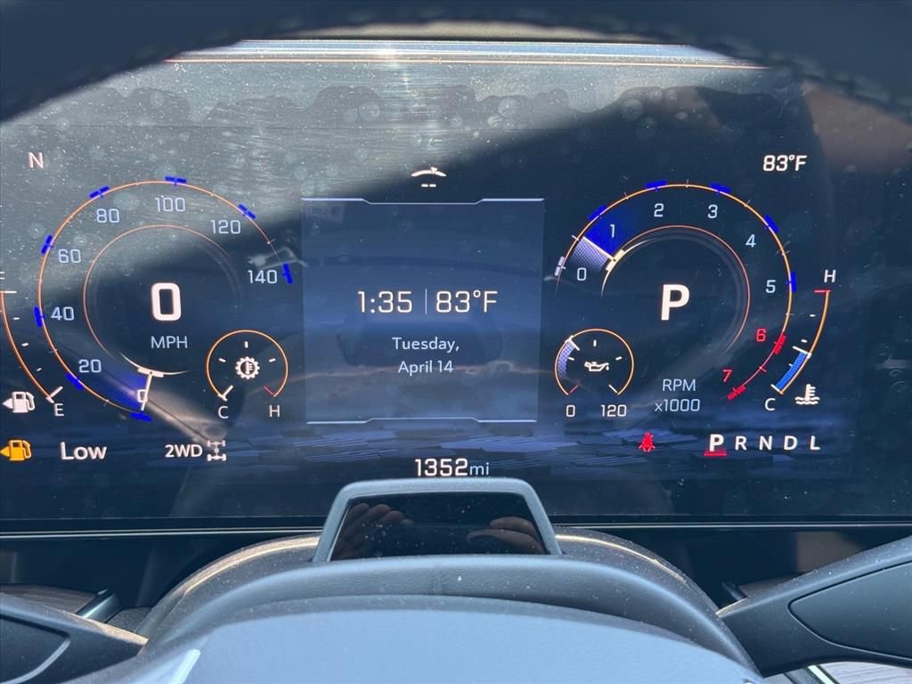 2025 Chevrolet Suburban Premier - Photo 19