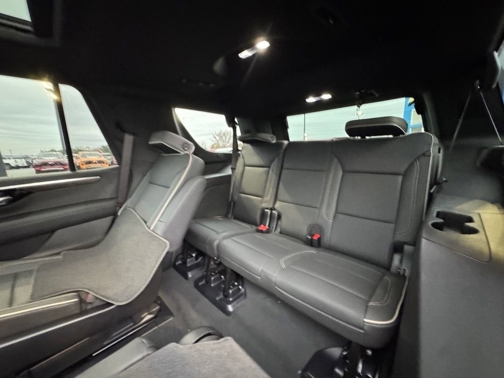 2025 Chevrolet Tahoe Premier - Photo 9