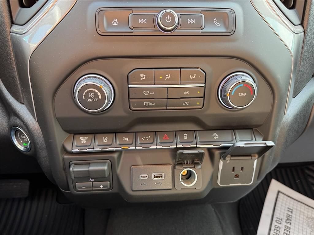 2026 Chevrolet Silverado 2500 HD Custom - Photo 17