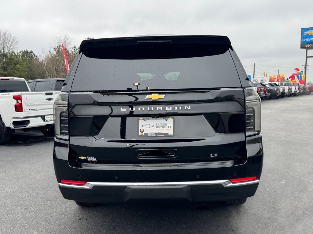 New 2026 Chevrolet Suburban LT SUV