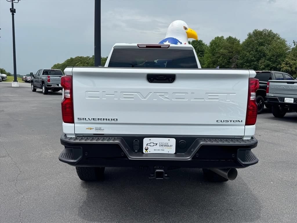 2026 Chevrolet Silverado 2500 HD Custom - Photo 4