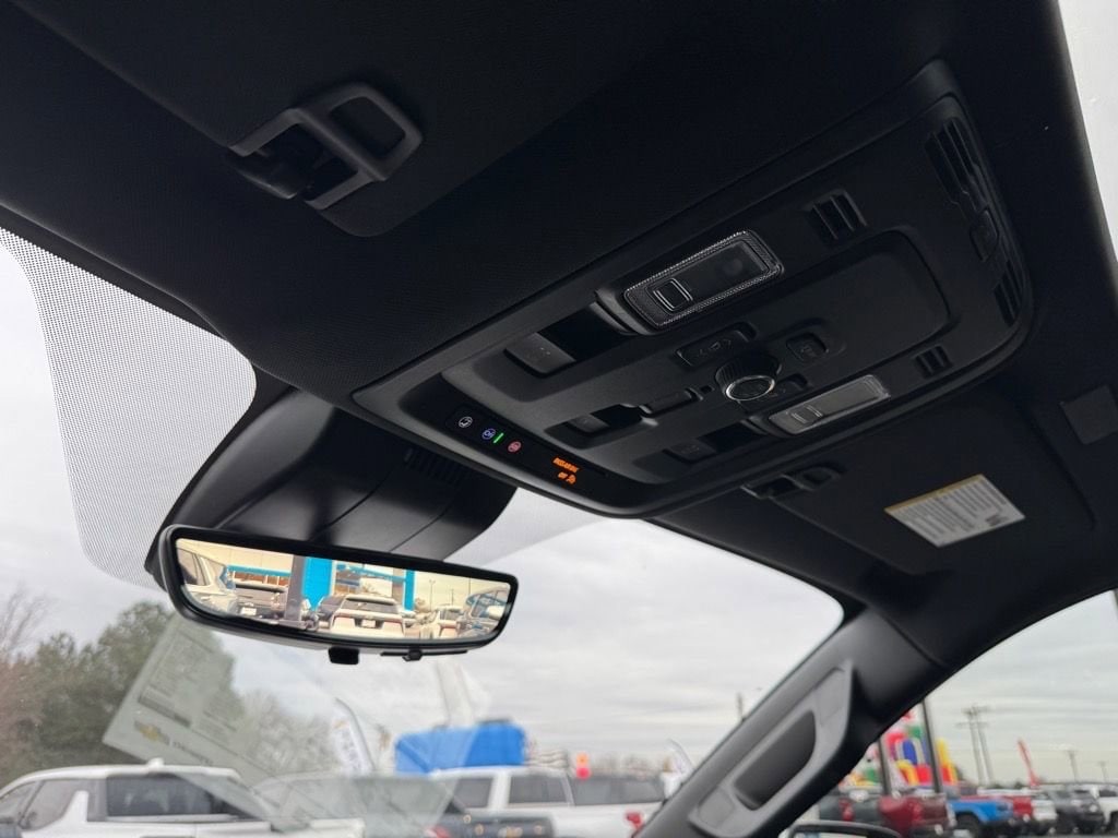 2025 Chevrolet Tahoe Premier - Photo 21